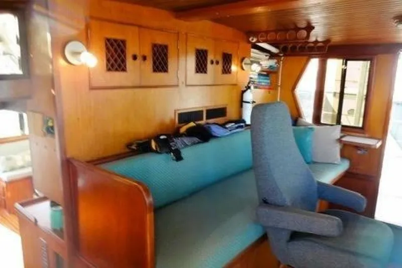Slide: The Image of Sea Ranger 45 Sea Ranger 1981 - 6960543