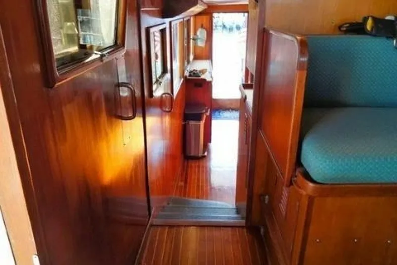 Slide: The Image of Sea Ranger 45 Sea Ranger 1981 - 7395324
