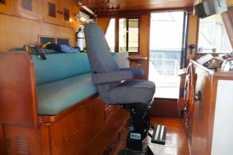 Slide: The Image of Sea Ranger 45 Sea Ranger 1981 - 7395317