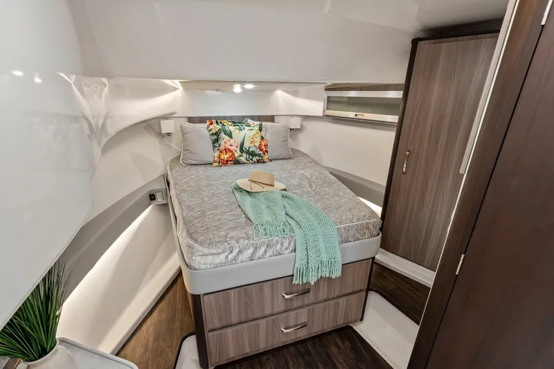 Slide: The Image of Regal 36 XO 2022 - 6929974