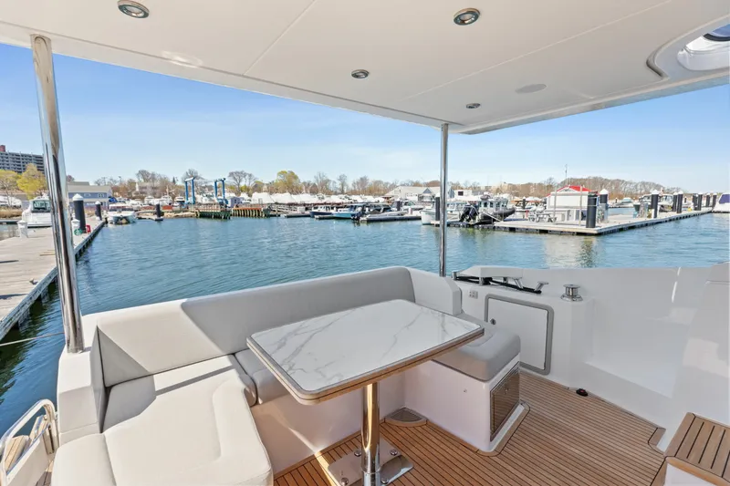 Slide: The Image of Azimut 50 FLYBRIDGE 2022 - 6930303