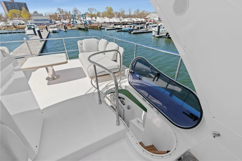 Slide: The Image of Azimut 50 FLYBRIDGE 2022 - 6930316