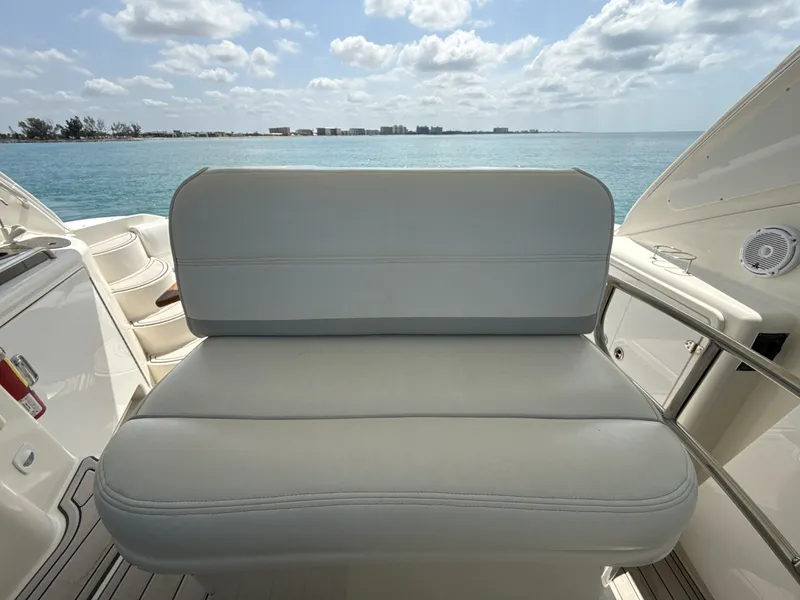 Slide: The Image of Cruisers 420 Express 2006 - 6936721