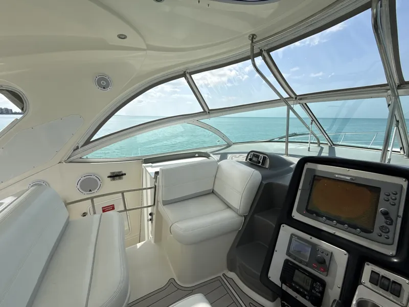 Slide: The Image of Cruisers 420 Express 2006 - 6936712