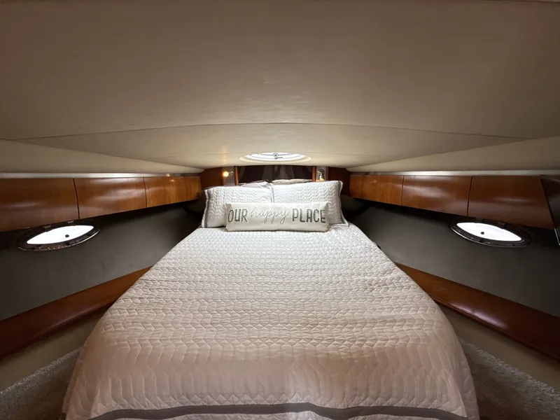Slide: The Image of Cruisers 420 Express 2006 - 6936741
