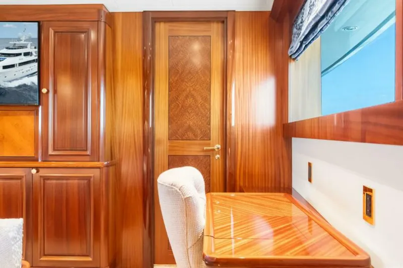 Slide: The Image of Westport Superyacht 2010 - 7384773