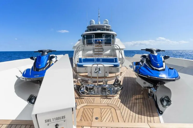 Slide: The Image of Westport Superyacht 2010 - 7384722