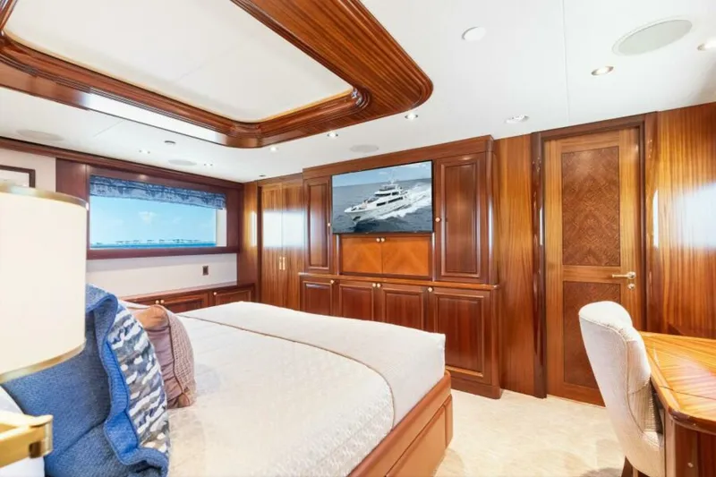Slide: The Image of Westport Superyacht 2010 - 7384774