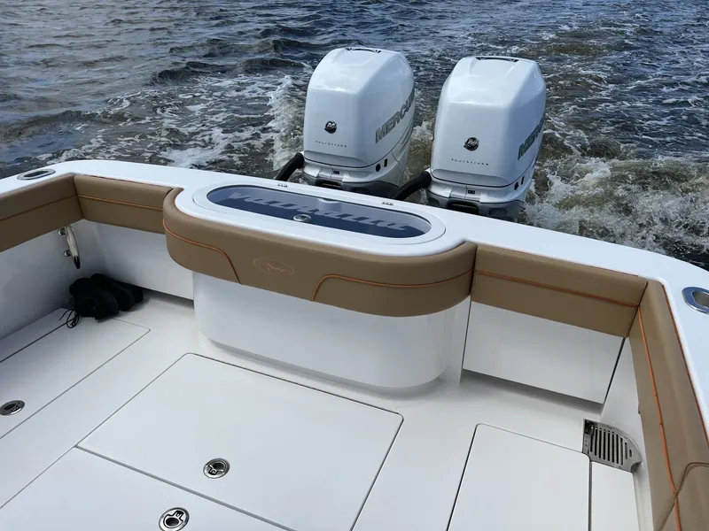 Slide: The Image of Valhalla Boatworks 33 2020 - 7398728