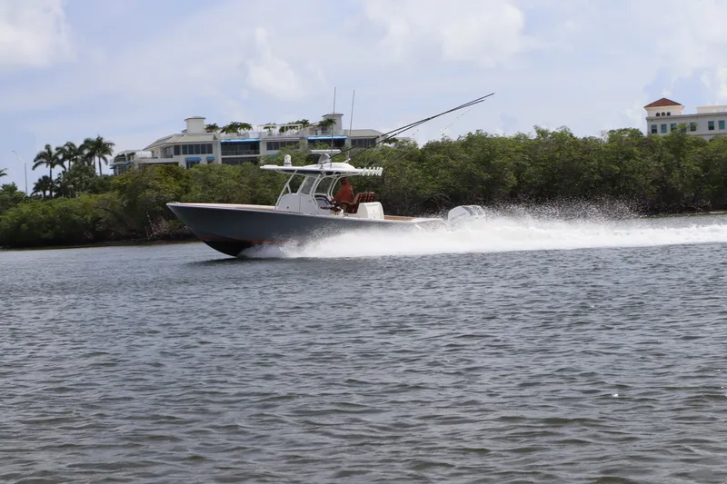 Slide: The Image of Valhalla Boatworks 33 2020 - 7288464