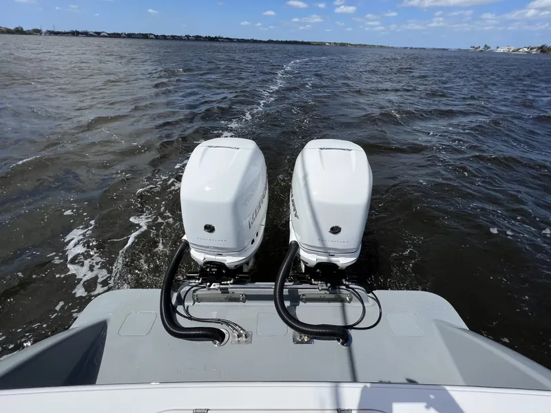 Slide: The Image of Valhalla Boatworks 33 2020 - 7398731