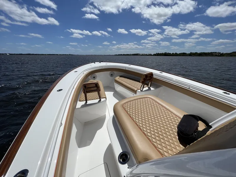 Slide: The Image of Valhalla Boatworks 33 2020 - 7398725