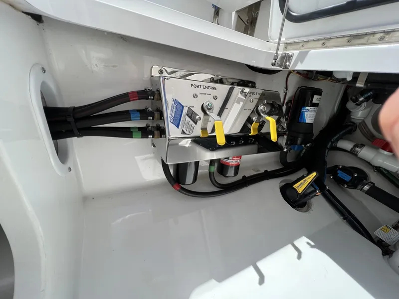 Slide: The Image of Valhalla Boatworks 33 2020 - 7398739