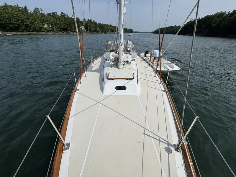 Slide: The Image of Hinckley Yachts B-40 1974 - 6943424