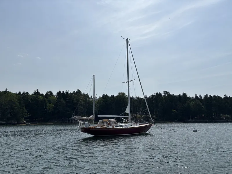 Slide: The Image of Hinckley Yachts B-40 1974 - 6943405