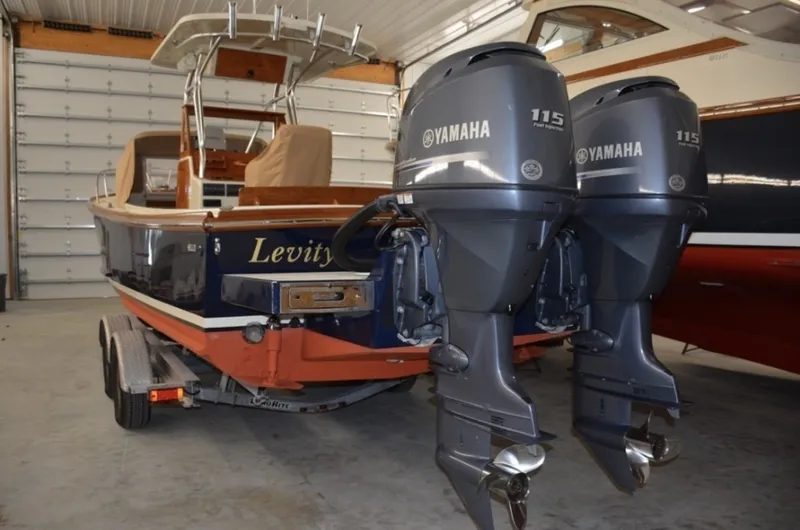 Slide: The Image of Ellis 24 Open Fisherman 1988 - 6945032