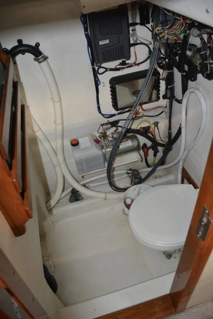 Slide: The Image of Ellis 24 Open Fisherman 1988 - 6945072