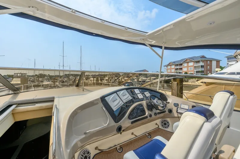 Slide: The Image of Cruisers Yachts 5470 2003 - 7581956