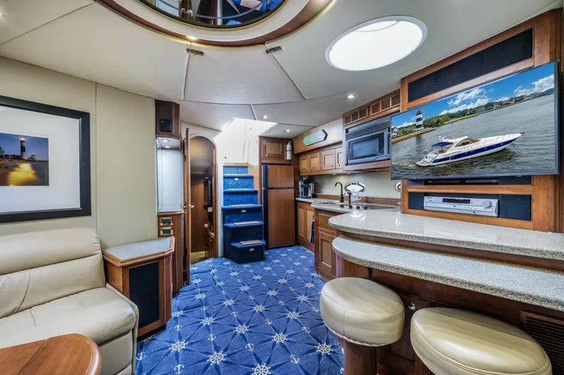 Slide: The Image of Cruisers Yachts 5470 2003 - 7581976