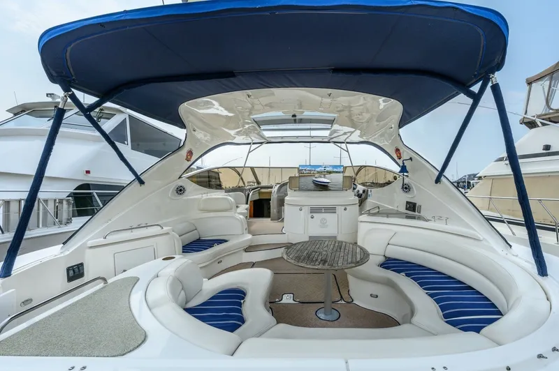 Slide: The Image of Cruisers Yachts 5470 2003 - 7581946