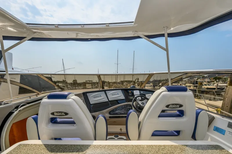 Slide: The Image of Cruisers Yachts 5470 2003 - 7581955