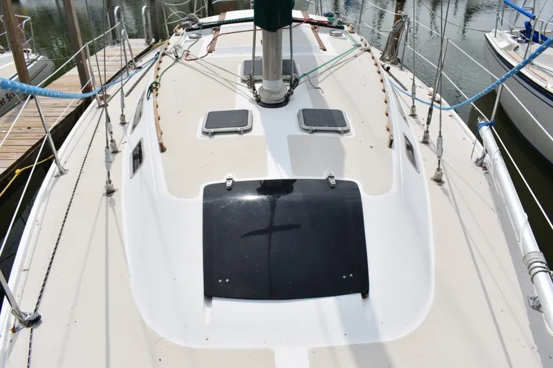 Slide: The Image of Catalina 36 MKII 1984 - 6945669