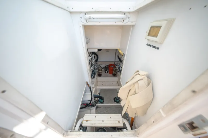 Slide: The Image of Bertram 390 Convertible 2003 - 6945877