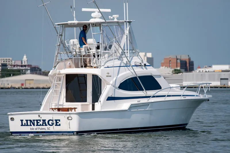 Slide: The Image of Bertram 390 Convertible 2003 - 6946050