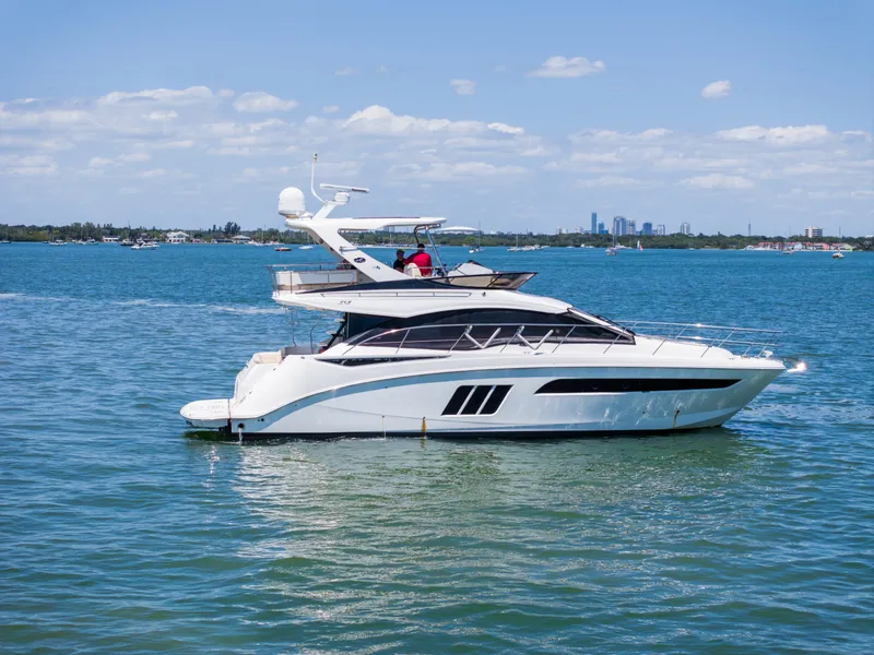 Slide: The Image of Sea Ray 510 FLY 2016 - 6946976