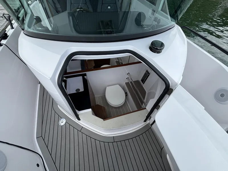 Slide: The Image of Axopar 28 Cabin 2021 - 6949506