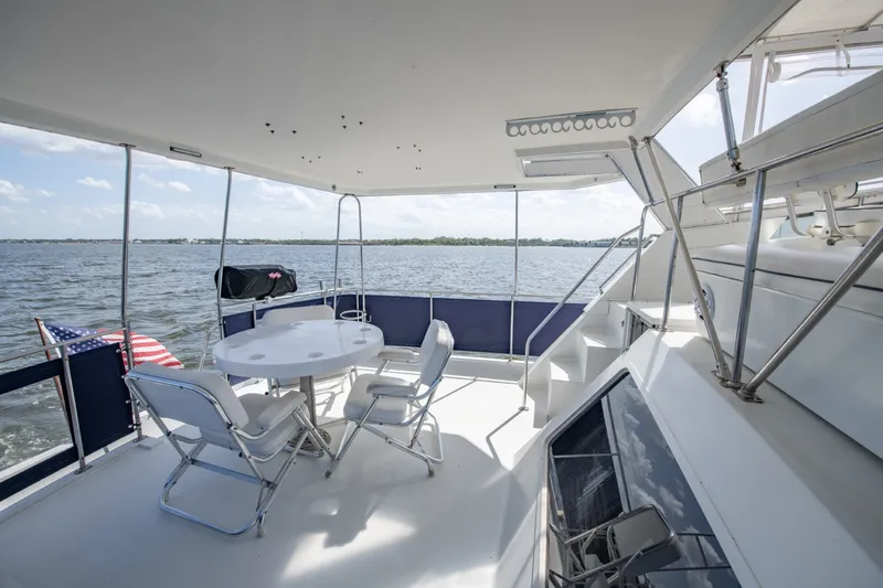 Slide: The Image of Tollycraft 44 Cockpit M.Y. 1988 - 6981310