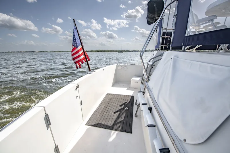 Slide: The Image of Tollycraft 44 Cockpit M.Y. 1988 - 6981314