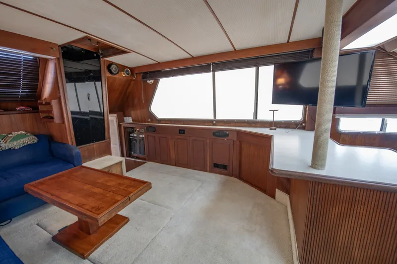 Slide: The Image of Tollycraft 44 Cockpit M.Y. 1988 - 6981288