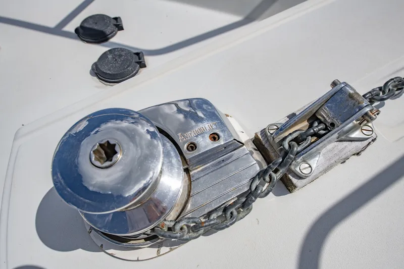 Slide: The Image of Tollycraft 44 Cockpit M.Y. 1988 - 6981307