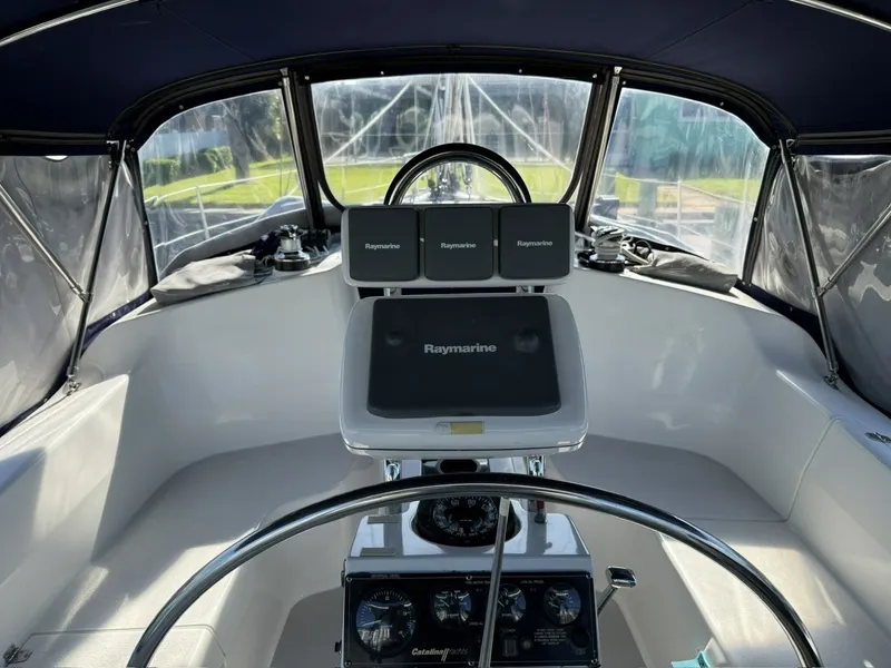 Slide: The Image of Catalina 350 MKII 2008 - 7090485