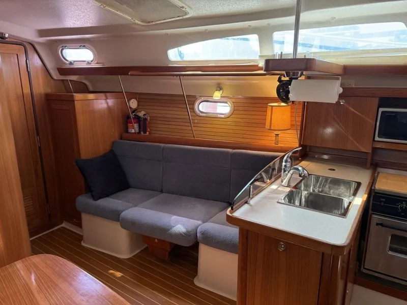 Slide: The Image of Catalina 350 MKII 2008 - 7137075