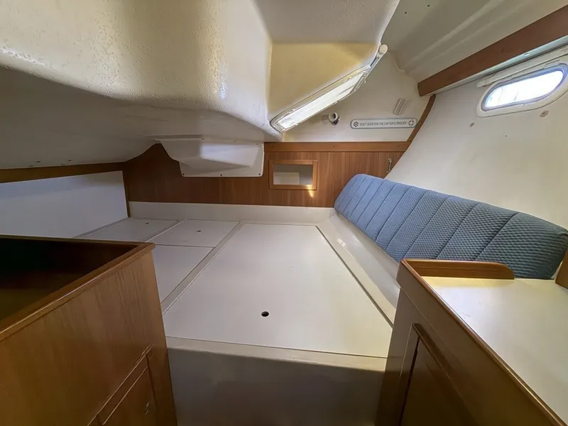 Slide: The Image of Catalina 350 MKII 2008 - 7137091