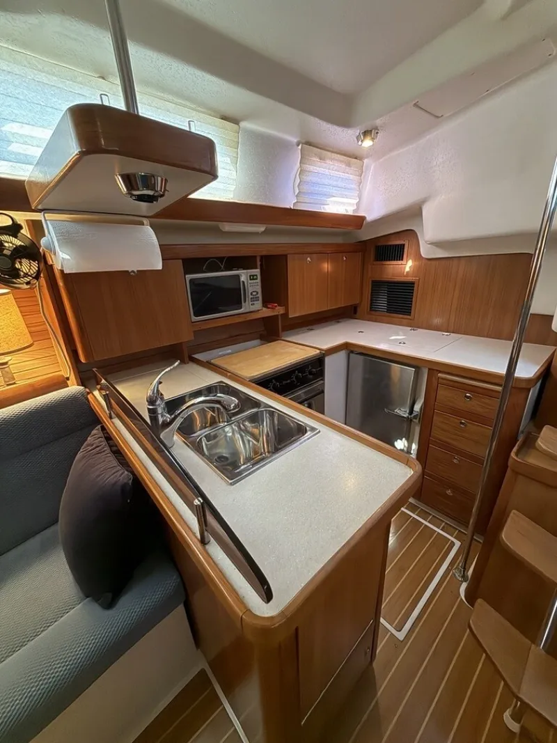 Slide: The Image of Catalina 350 MKII 2008 - 7137067