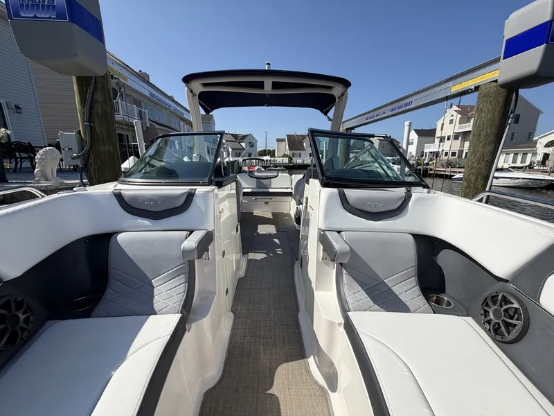 Slide: The Image of Chaparral 277 SSX 2019 - 6954905