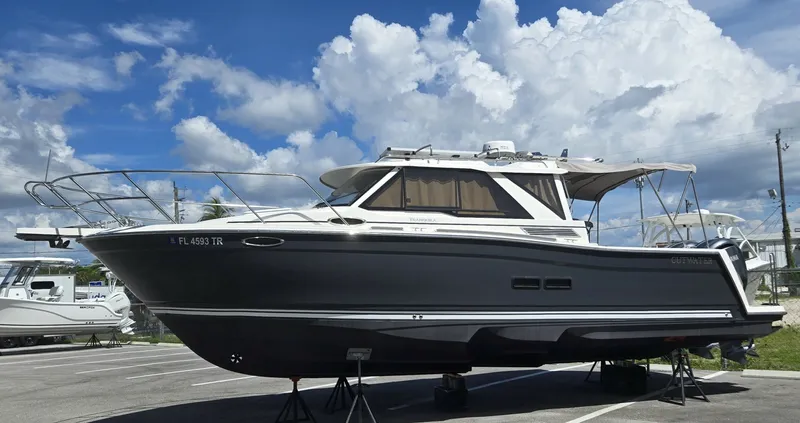 Slide: The Image of Cutwater C-288 Coupe 2023 - 6956297