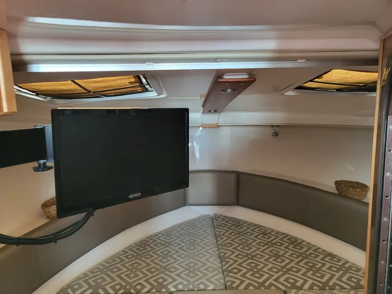 Slide: The Image of Cutwater C-288 Coupe 2023 - 6956223
