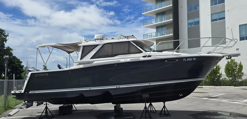 Slide: The Image of Cutwater C-288 Coupe 2023 - 6956121