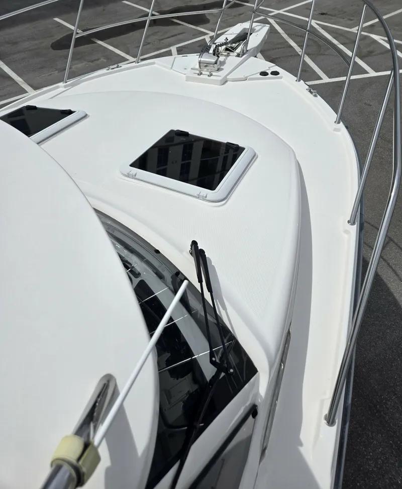 Slide: The Image of Cutwater C-288 Coupe 2023 - 6956262