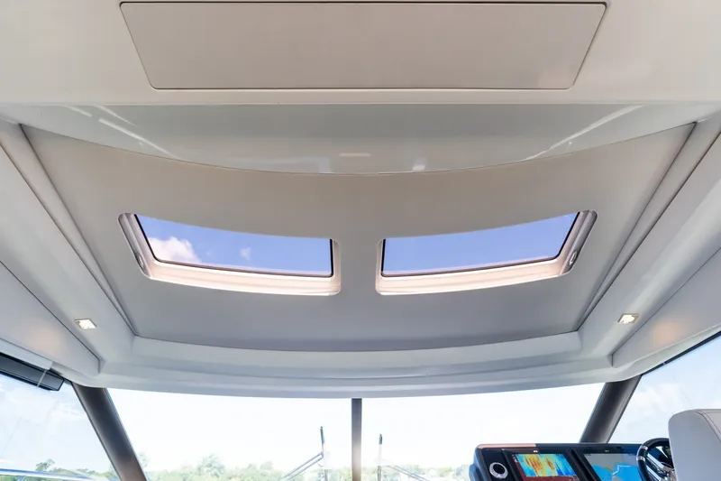Slide: The Image of Prestige 520S 2022 - 7591291
