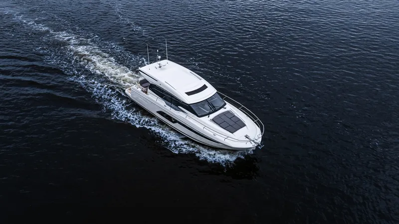 Slide: The Image of Prestige 520S 2022 - 6956412