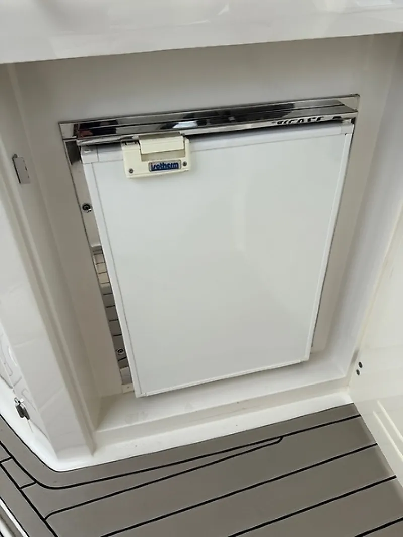 Slide: The Image of 0005812220 - 6959649