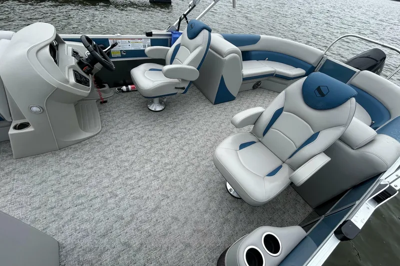 Slide: The Image of South Bay Tritoon 2025 - 7386911
