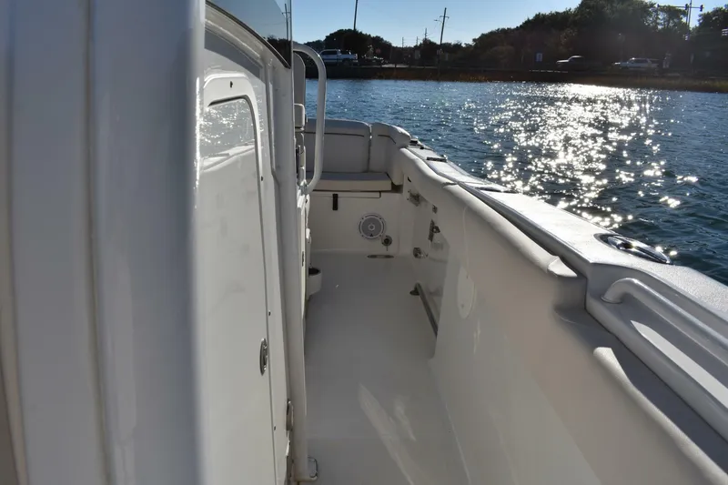 Slide: The Image of Sea Hunt Ultra 255SE 2020 - 7232199