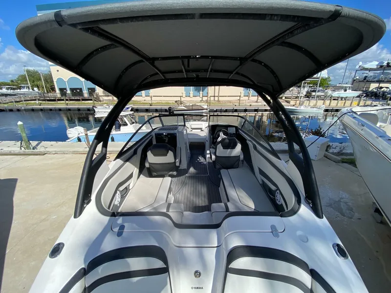 Slide: The Image of Yamaha 242 Limited S 2018 - 7233399