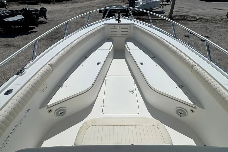 Slide: The Image of Mako 284 Center Console 2014 - 7535504